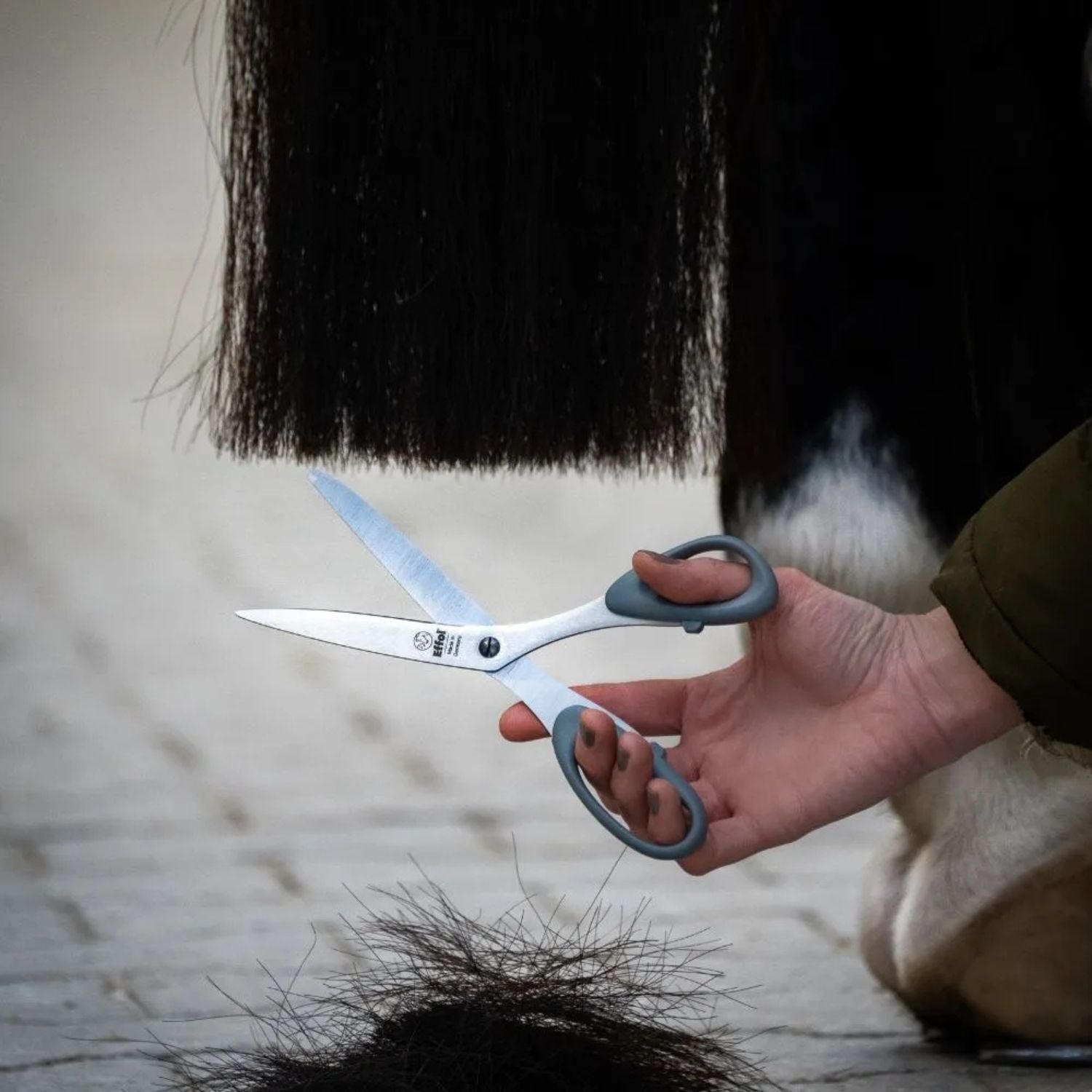 Effol Schere Super-Cut für das präzise Schneiden von Mähne und Schweif
