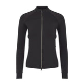 LeMieux Aspen Brushed Zip Through Jacket Black – leichte Damen Reitjacke mit weichem Innenfutter und figurbetonter Passform. Die schwarze lässt sich mit allen Kleidungsstücken der Kapsel-Kollektion Aspen von LeMieux kombinieren.Der Kleine Stehkragen ist funktionell und schützt vor Kälte. Die angeraute Innenseite ist warm.