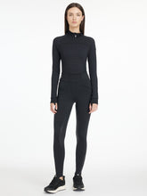 Die LeMieux Breggings Aspen kombiniert mit dem Trainingsshirt Quarter Zip Top Houndstooth ist eine perfekte Symbiose.