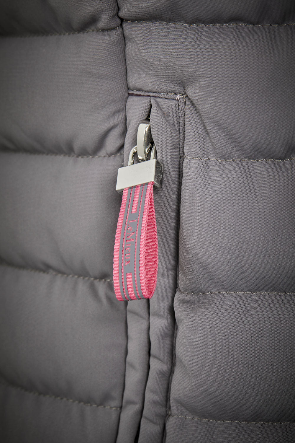 LeMieux Weste Nova Gilet carbon grey
