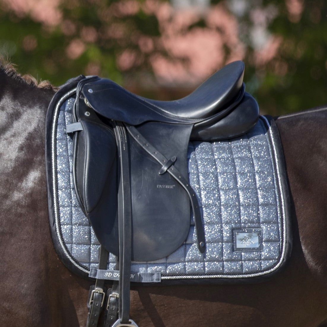 SD Design saddle pad Hollywood Glamorous dark shadow glitz