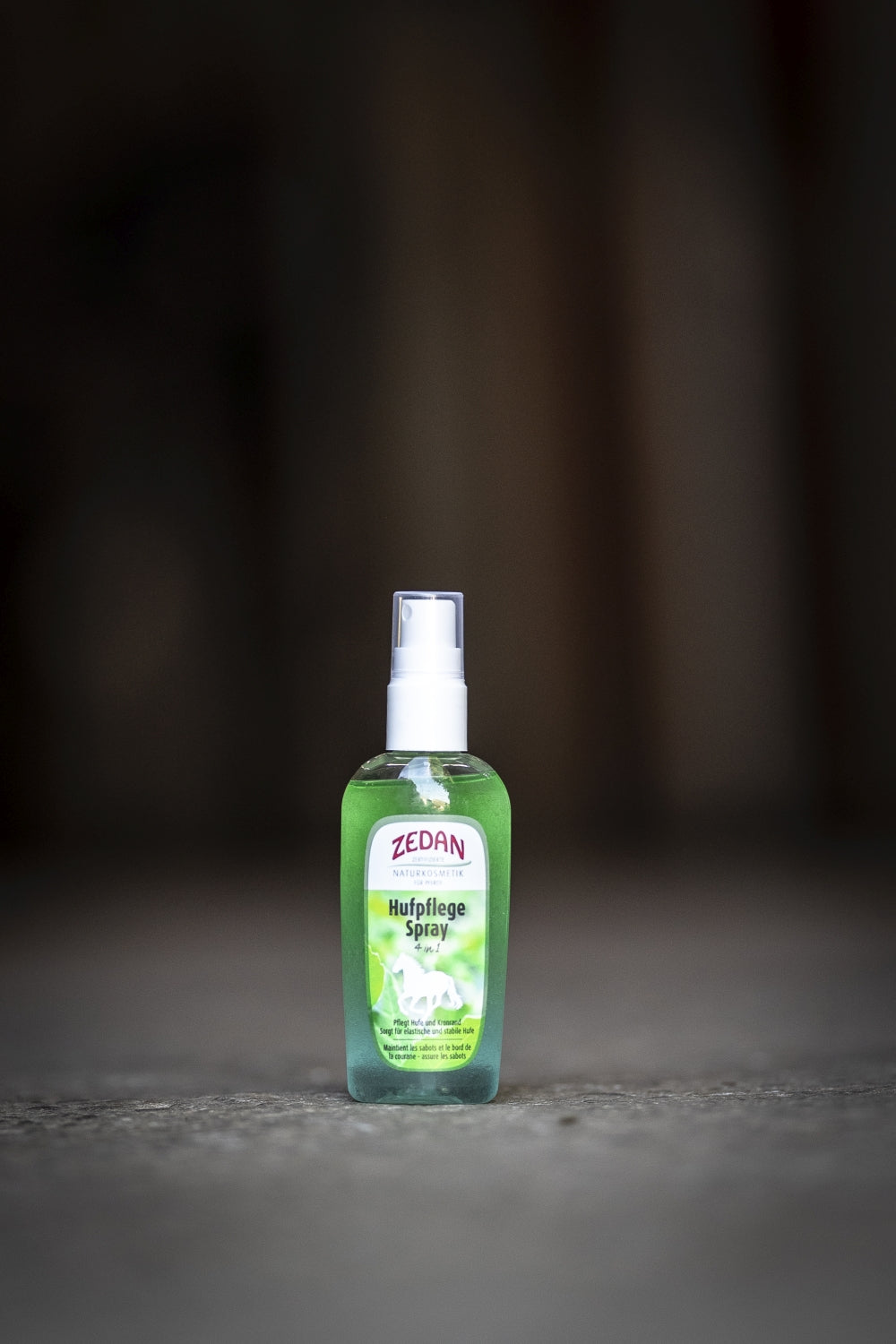 ZEDAN Hufpflege Spray 4 in 1 zur nachhaltigen Pflege von Hufwand, Kronrand, Strahl und Sohle