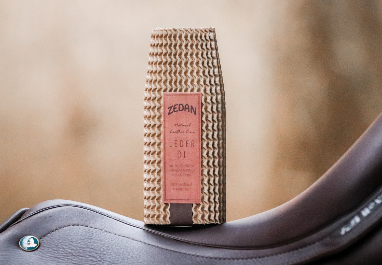 ZEDAN leather oil for regular care and cleaning of all smooth leather