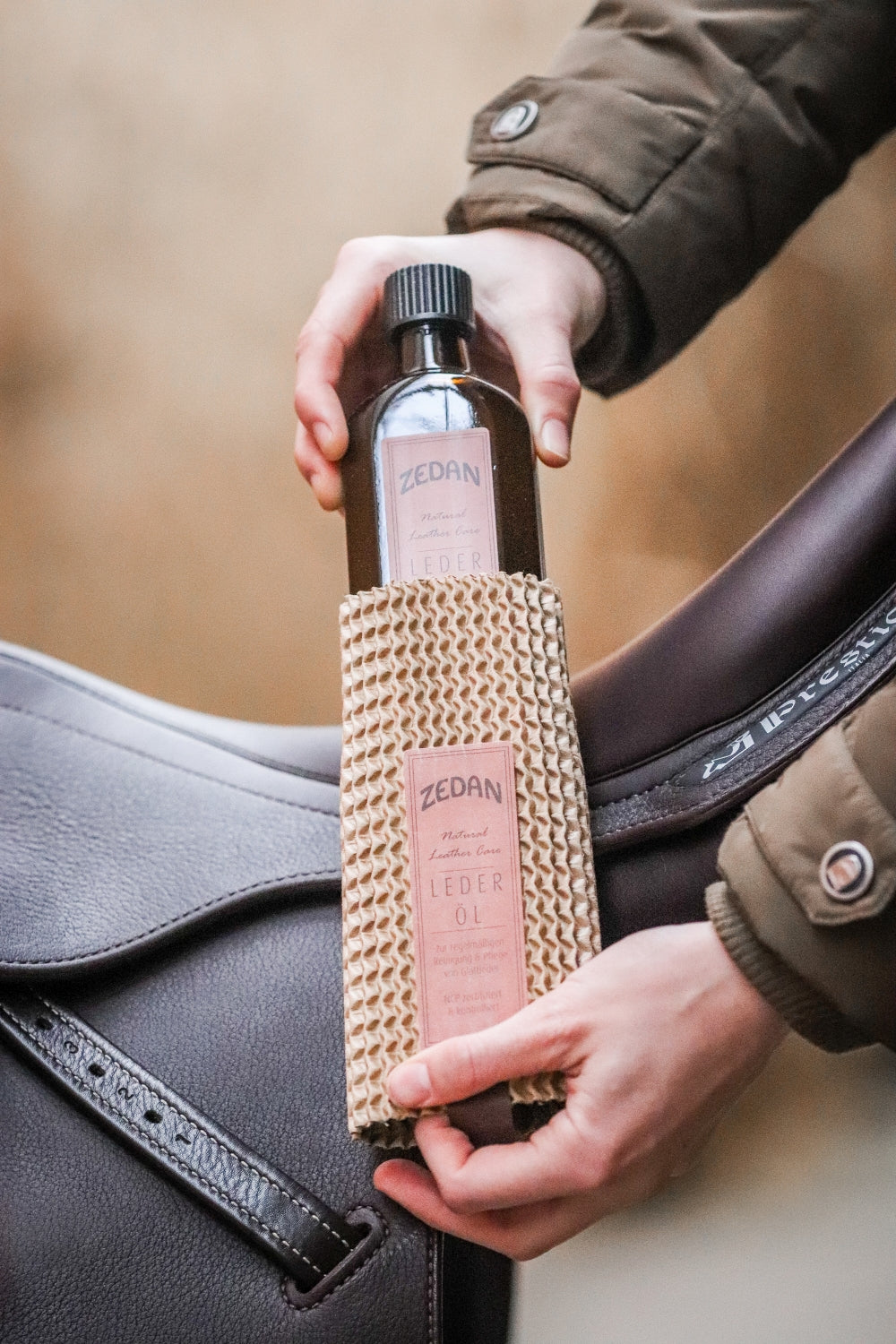 ZEDAN leather oil for regular care and cleaning of all smooth leather