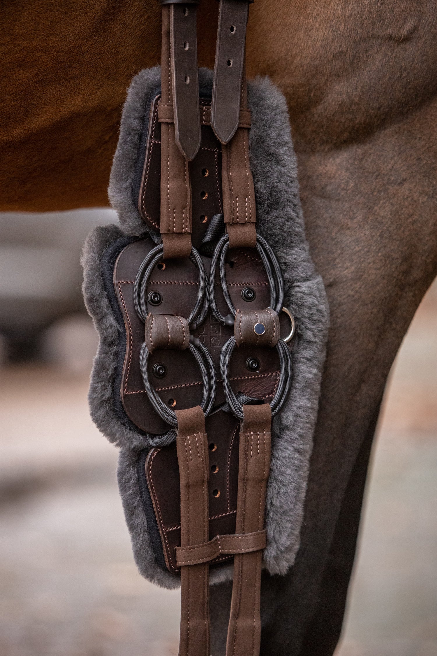 Stübben Equi-Soft® Polster by Mattes für Sattelgurt Lammfell graphit