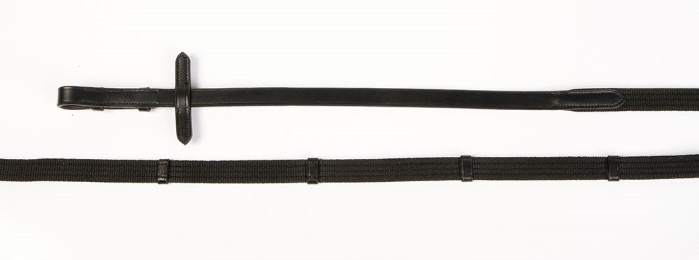 Detailaufnahme des weichen schwarzen Leders der Harry’s Horse Trense Release, hochwertig verarbeitet für Griffigkeit und lange Haltbarkeit. für einfühlsame Hilfengebung während dem Reiten und eine vertrauensvolle Kommunikation zwischen Reiter und Pferd.