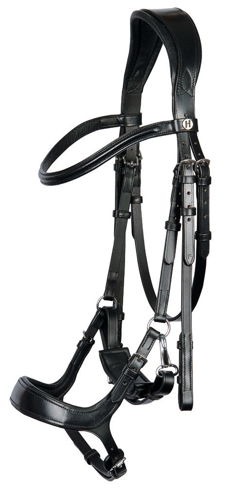 Harry’s Horse Trense Release in Schwarz aus weichem Leder mit anatomischer Schnittführung, gepolstertem Genickstück und hoch verschnalltem Nasenriemen für maximalen Komfort am Pferdekopf.