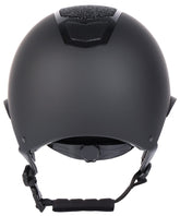 Die Rückseite des Harry’s Horse Sicherheitsreithelms Mont Blanc Sparkle in schwarz-schwarz zeigt den praktischen Drehknopf zur komfortablen und sicheren Größeneinstellung, bietet ausreichend Platz für Zopf oder Dutt unter dem Helm und macht den Reithelm ideal für Turnierreiter und Freizeitreiter, während das Kinnpolster am Helmverschluss für zusätzlichen Tragekomfort sorgt.