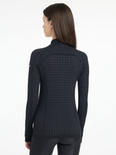 Rückansicht des LeMieux Aspen Houndstooth Quarter Zip Top Black – sportliches Reitshirt für Damen mit figurbetonter Passform.