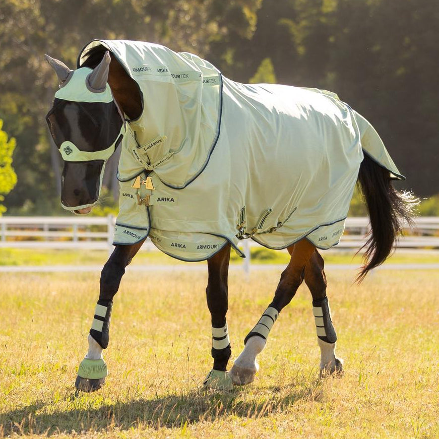 LeMieux Fliegendecke Arika Armour-Tek Macaron mit abnehmbarem Halsteil