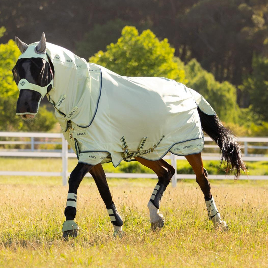 LeMieux Fliegendecke Arika Armour-Tek Macaron mit abnehmbarem Halsteil