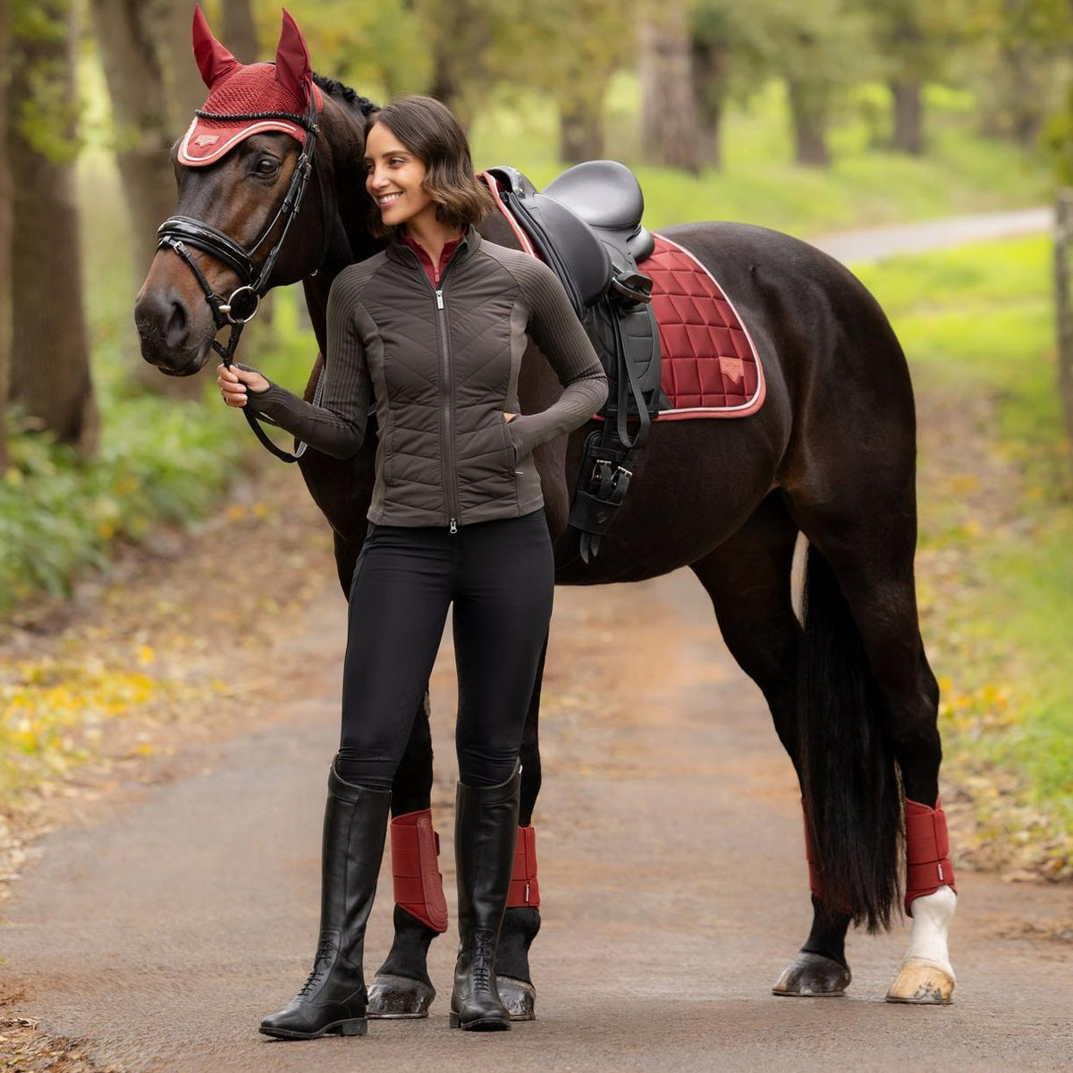 LeMieux Schabracke Loire Classic Satin Dressage Square Russet