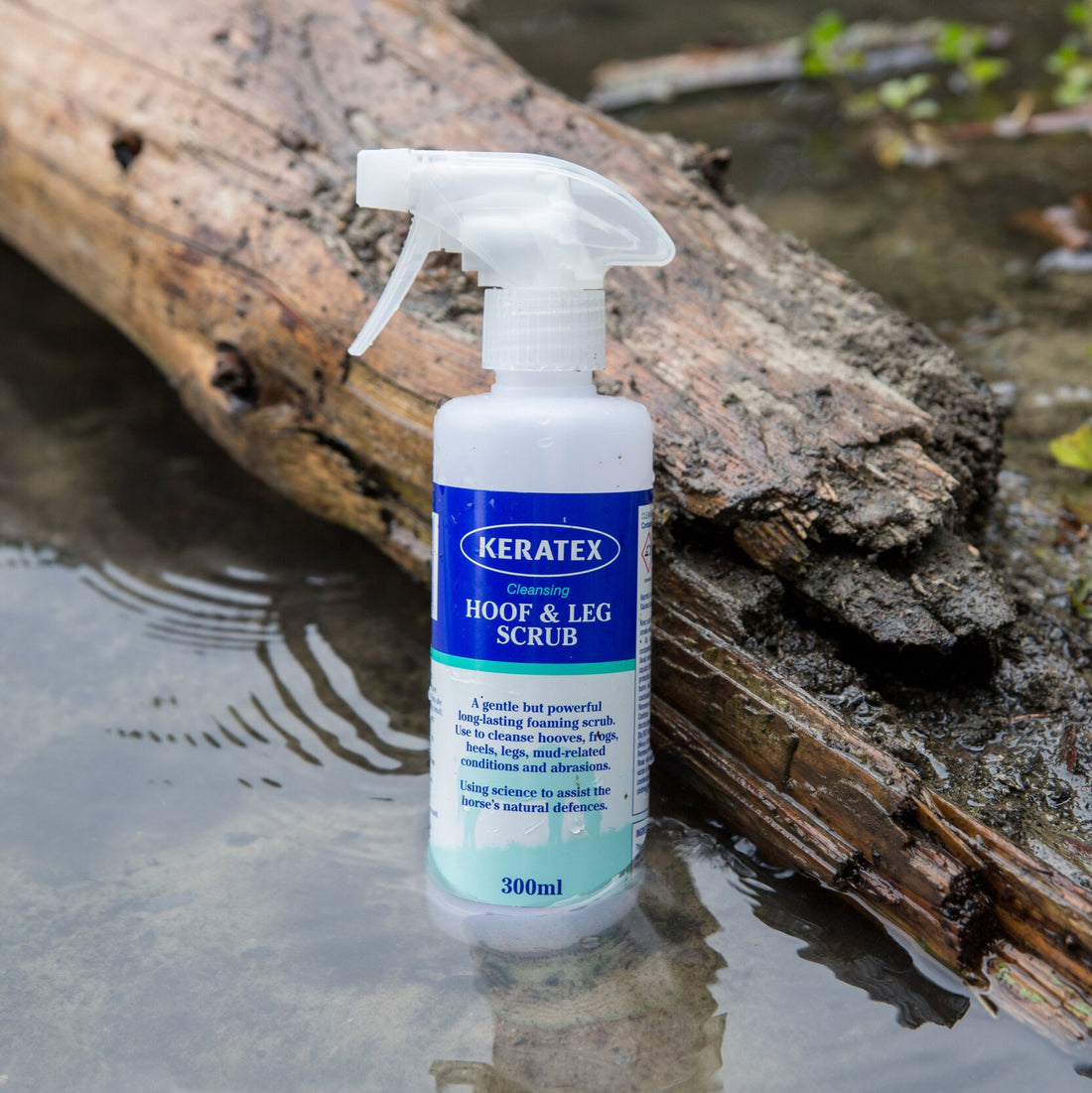 Keratex Cleansing Hoof &amp; Leg Scrub Spray zur Reinigung von Hufen und Pferdebeinen - ePony Reitsport