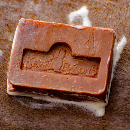 Kevin Bacon’s Active Soap Seife mit Schwamm