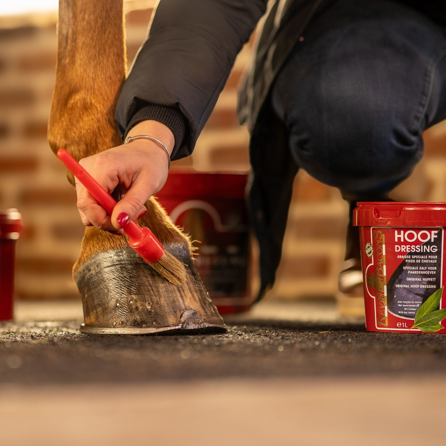 Kevin Bacon’s Hoof Dressing Original Winter Lorbeerbalsam zur Hufpflege bei niedrigen Temperaturen