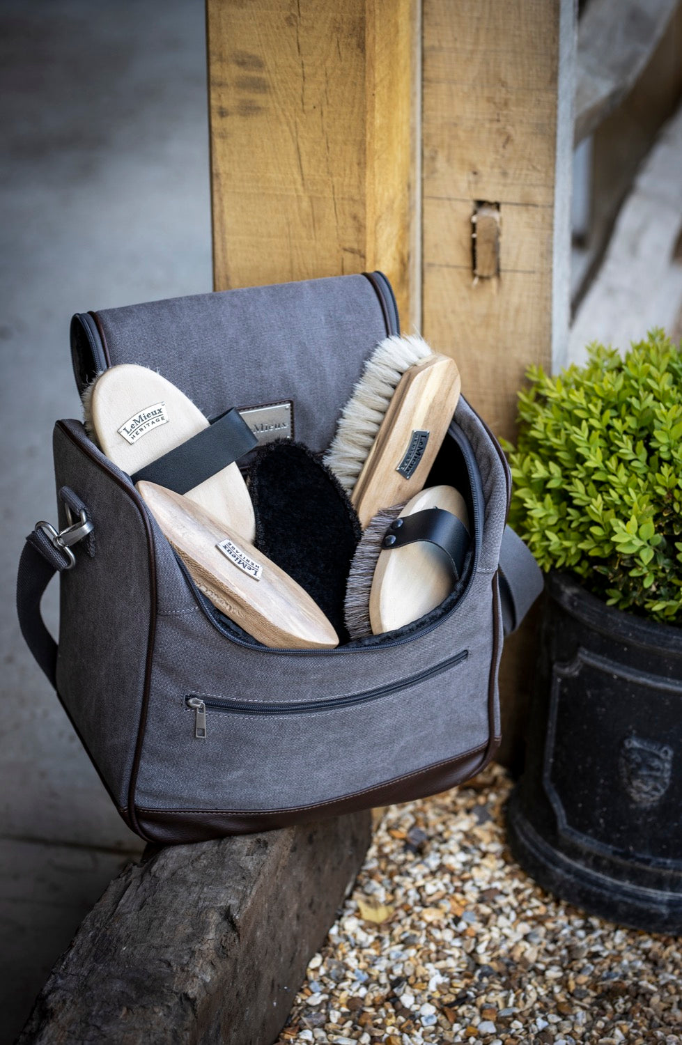 LeMieux Luxury Canvas Grooming Bag navy