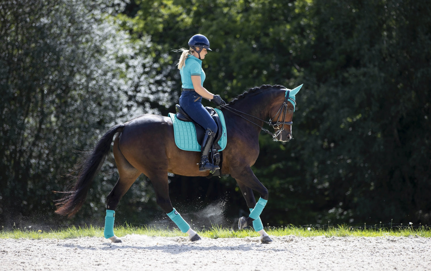 LeMieux saddle pad Loire Memory Satin Dressage Square azure