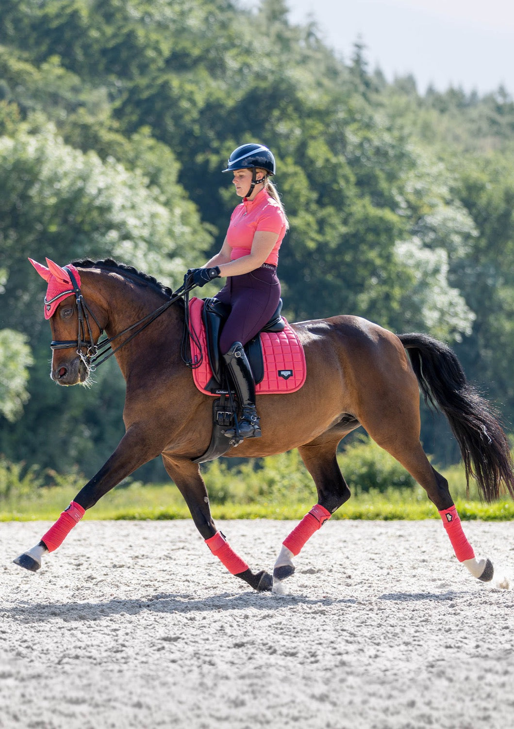 LeMieux Schabracke Loire Memory Satin Dressage Square papaya