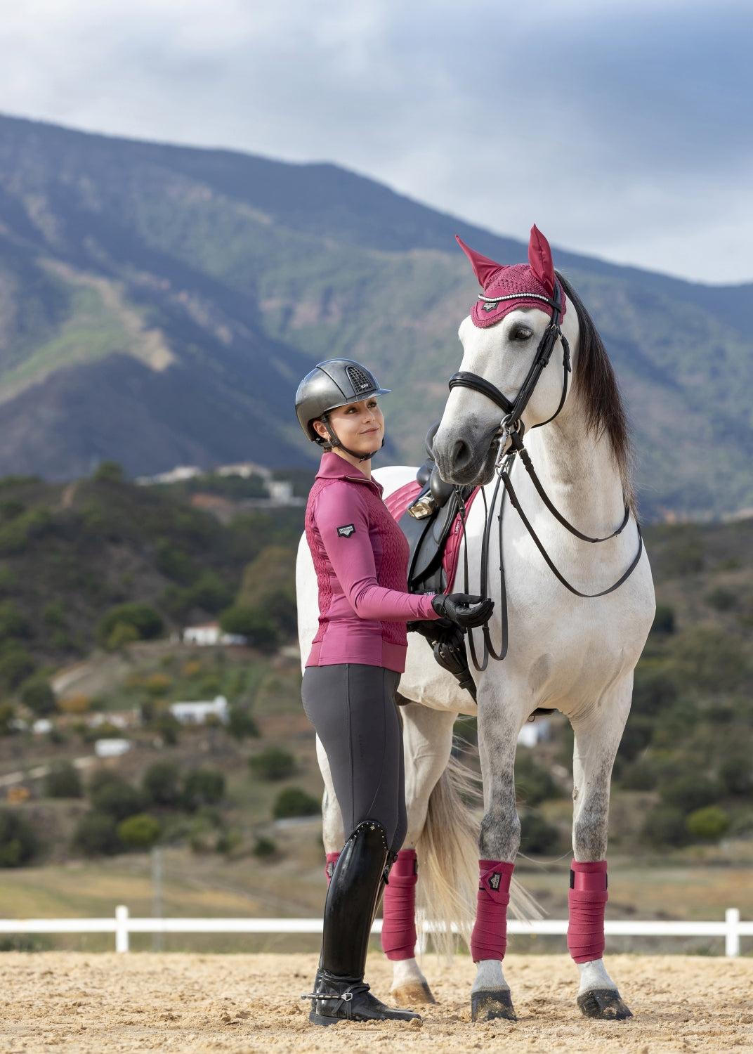 LeMieux Schabracke Loire Memory Satin Dressage Square french rose