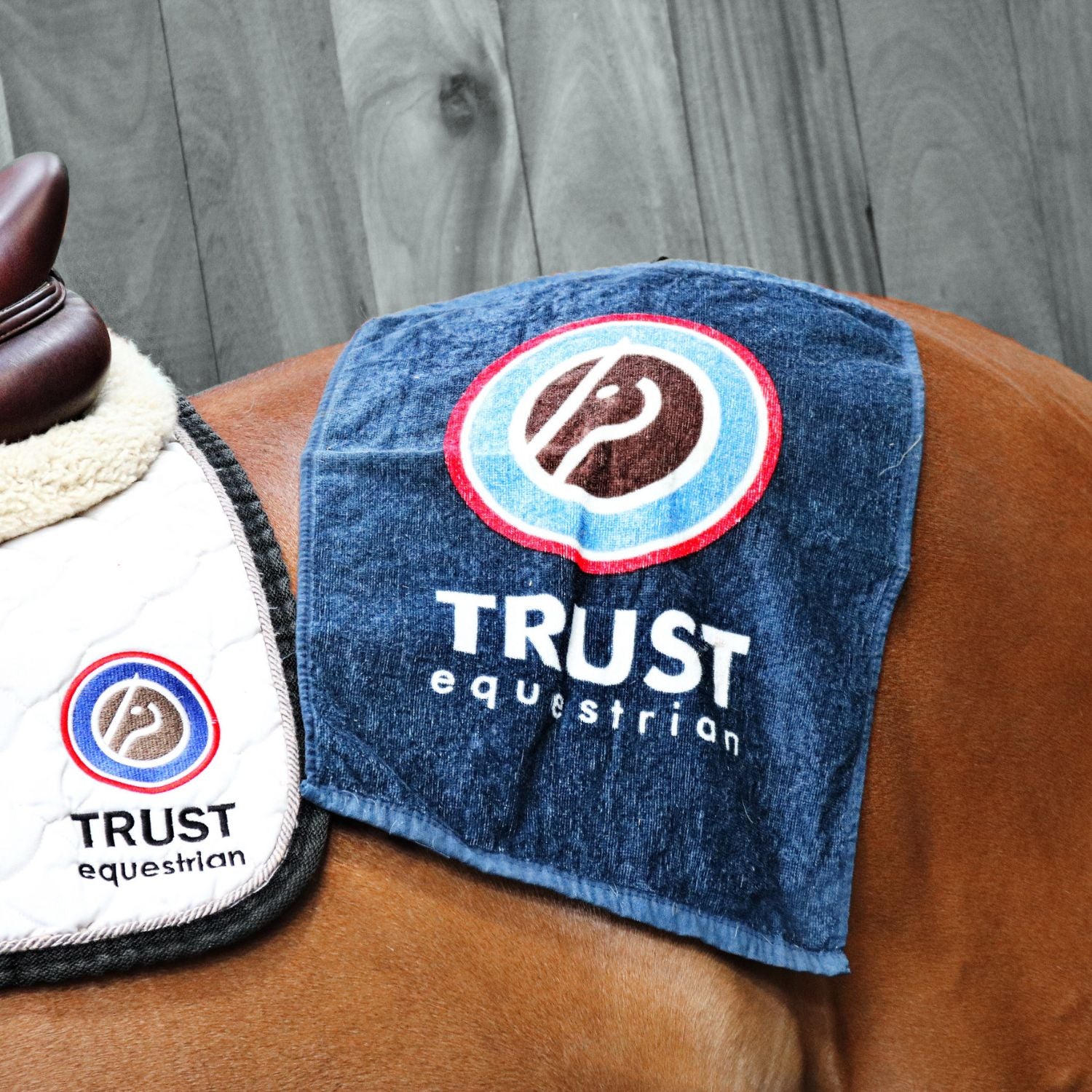 Trust Handtuch zur Aufbewahrung