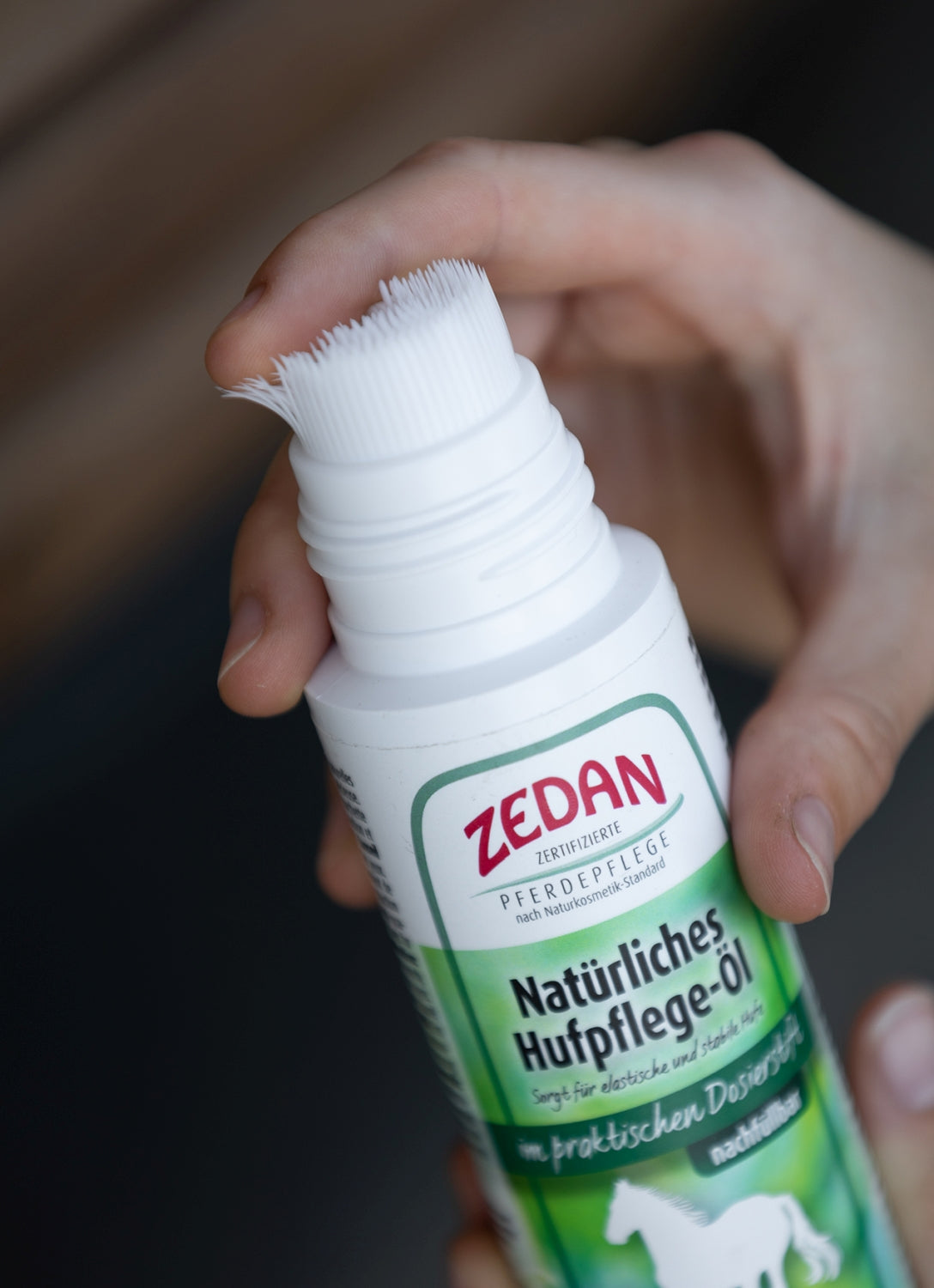 ZEDAN Natürliches Hufpflege-Öl mit hochwertigen, natürlichen Ölen und wertvollem Lanolin