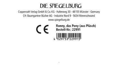 Das offizielle Textiletikett des Die Spiegelburg Plüschtiers Ronny das Pony vom Coppenrath Verlag GmbH &amp; Co. KG. Das Bild zeigt alle wichtigen Produktdaten des Kuschelponys für Kinder, einschließlich Artikelnummer, EAN-Code, Markenname und dem gesetzlichen CE-Kennzeichen.
