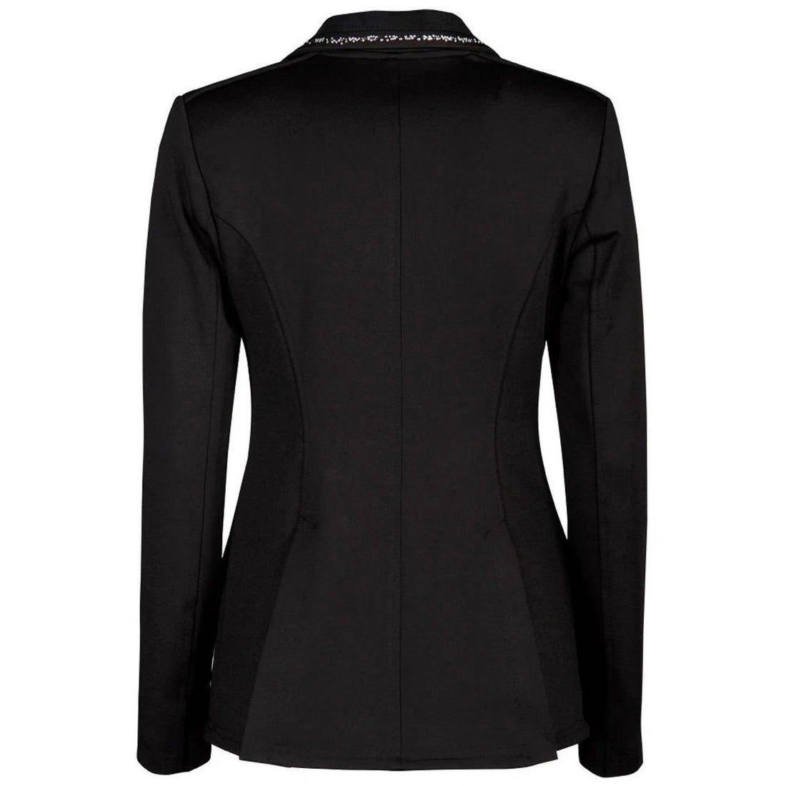 Rückansicht der schwarzen Harry’s Horse Turnierjacke Pirouette mit eleganten Strasssteinen und Kristallsteinen, die komplett rundherum um den Kragen verlaufen. Der klassisch taillierte Reitschoß des Reitsakkos ist mit zwei seitlichen Reitschlitzen ausgestattet, die maximale Bewegungsfreiheit im Sattel und eine verzugsfreie Optik garantieren. Edles schwarzes Turniersakko für Damen, Kinder und Jugendliche, perfekt geeignet für den Turniersport, Dressur, Springen sowie das Reitabzeichen.