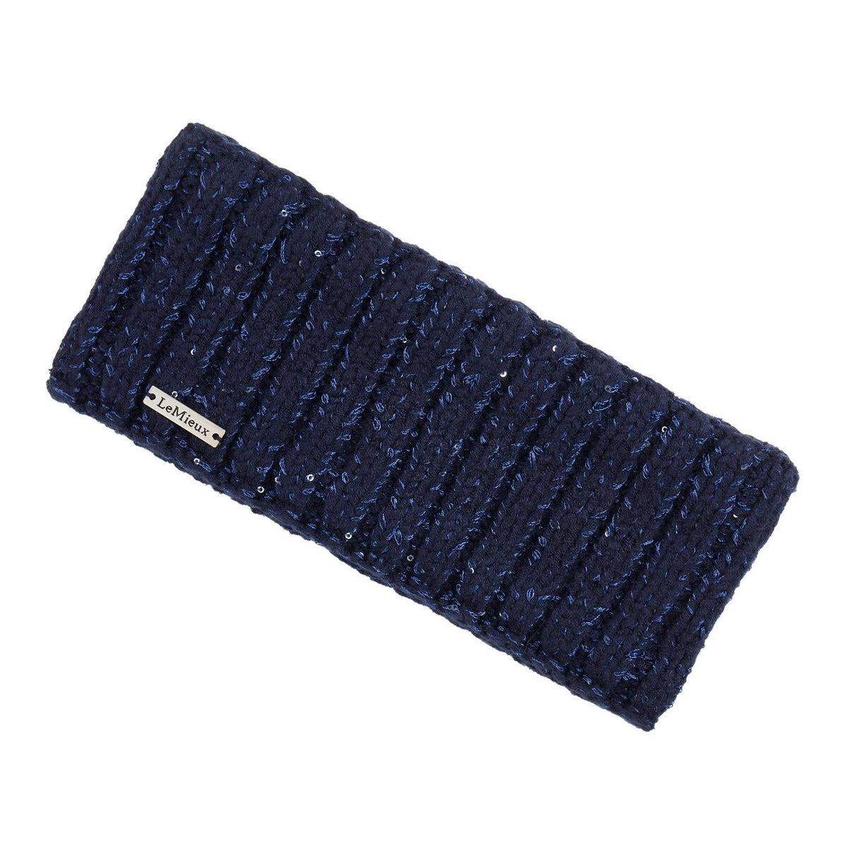 Dunkelblaues LeMieux Stirnband Bernie aus Rippstrick mit dezent eingearbeitetem Paillettengarn und aufgenähtem silbernen Metall-Logo am unteren Saum. Wärmendes Damen-Strick-Headband als eleganter Ohrenschutz für Reitsport, Stall und Freizeit.