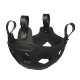 Produktansicht der schwarzen LeMieux Fressbremse Noma für Pferde und Ponys. Der Weidemaulkorb zeigt große Öffnungen für die Nüstern, die freies Atmen, Trinken und eine kontrollierte Nahrungsaufnahme ohne schädliche Fresspausen ermöglichen. Weidemaulkörbe dienen der gezielten Reduzierung der Saftfutteraufnahme auf üppigen Weiden und schützen so leichtfuttrige Pferde.