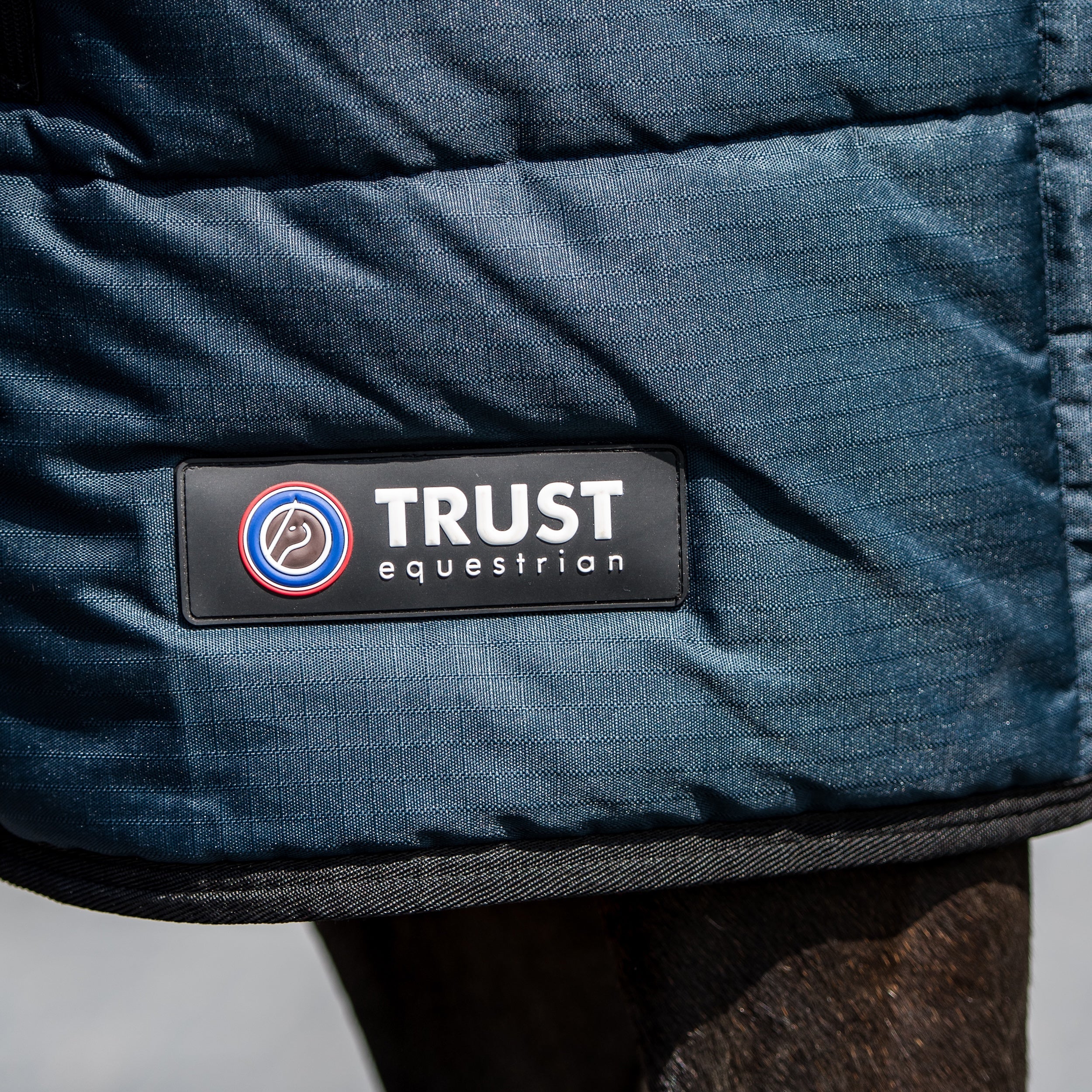 Trust Equestrian Stalldecke Tetris 100 g navy