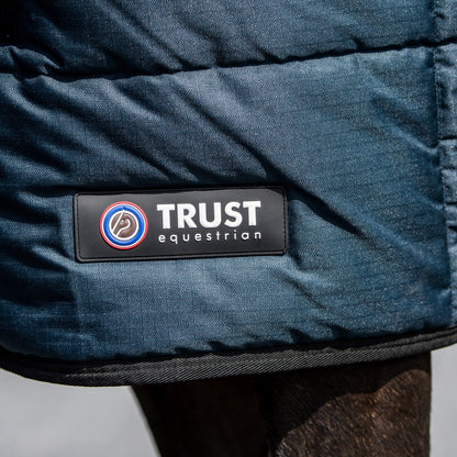 Trust Equestrian Stalldecke Tetris 100 g navy