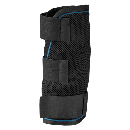 Detailansicht der Innenseite einer einzelnen schwarzen Waldhausen Health + Care Ice-Layer Kühlgamasche auf weißem Hintergrund. Im Gegensatz zur Außenseite zeigt dieses Bild das flache Design der Klettarme ohne störende Verschlüsse. Das weiche Innenmaterial liegt absolut flach an, um Druckstellen am Pferdebein zu vermeiden und maximalen Komfort bei der Verdunstungskühlung zu ermöglichen. Perfekt für eine schonende Abkühlung im Sommer.