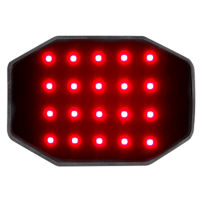 Nahaufnahme des aktiven Infrarot-Massage-Wärmepads des Waldhausen Health + Care Infrared FlexPads: Die achteckige Kontaktfläche zeigt die 20 leuchtenden LEDs mit dem dualen Lichtspektrum aus 660 nm rotem Licht und 850 nm Nahinfrarotlicht. Das kompakte Modul bietet 3 regulierbare Bestrahlungsstufen von 11 bis 32 mW/cm², steuerbare Wärme von 38 °C bis 48 °C sowie integrierte Vibrationsmotoren für eine wohltuende Wellness-Anwendung am Pferd.